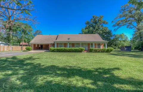 Exterior - 3013 Highway 155, Coushatta, LA 71019 photo 1 of 4