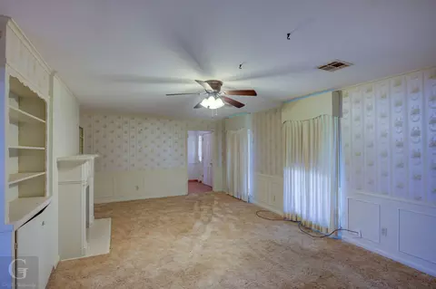 Living - 3013 Highway 155, Coushatta, LA 71019 photo 4 of 4