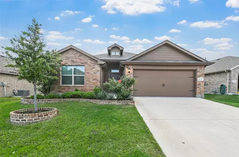 8213 Burma Dr, Fort Worth, TX 76131