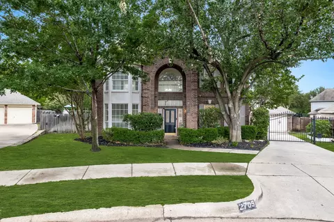 2705 Greenbrook Ct, Grapevine, TX 76051