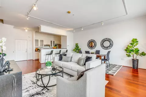 2305 Worthington St #310, Dallas, TX 75204