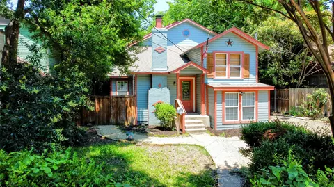 8627 Eustis Ave, Dallas, TX 75218