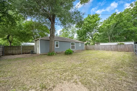 Exterior - 558 Elm St, Canton, TX 75103 photo 7 of 7