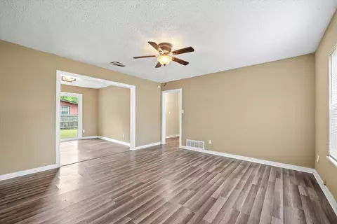 Living - 558 Elm St, Canton, TX 75103 photo 1 of 4