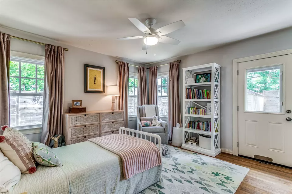 Bedroom - 7026 Casa Loma Ave, Dallas, TX 75214 photo 1 of 3