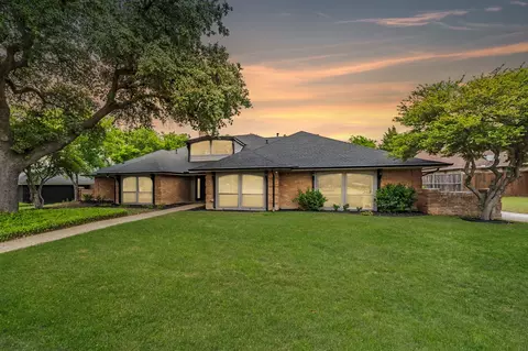 10011 Woodlake Dr, Dallas, TX 75243