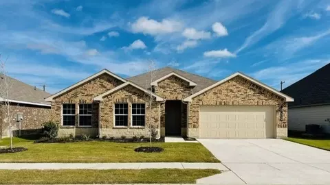 1708 Central Park Dr, Alvarado, TX 76009
