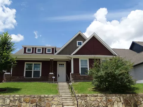 10936 Rochelle Ct, Midlothian, TX 76065