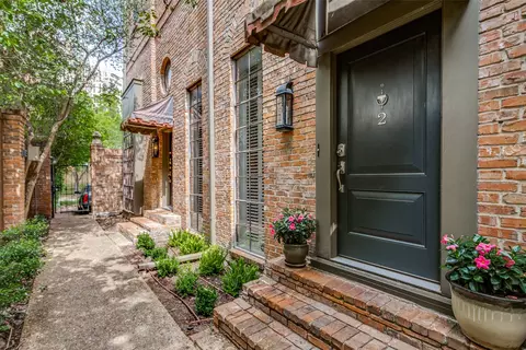 3919 Gilbert Ave #B, Dallas, TX 75219