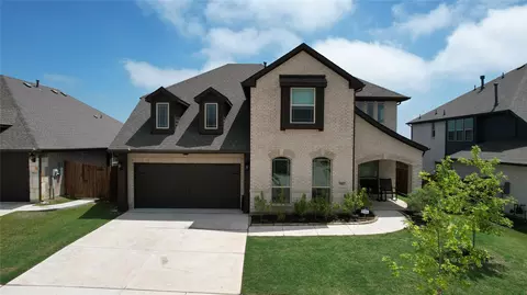 9117 Cisco Dr, Lantana, TX 76226