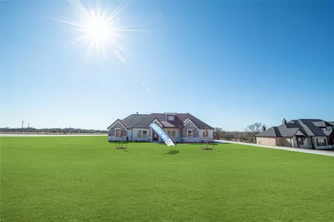 401 Collum Vw, Azle, TX 76020