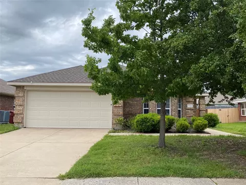 725 Preston Dr, Royse City, TX 75189