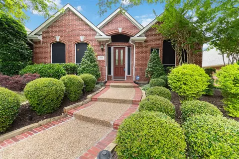 7214 Persimmon Ct, Garland, TX 75044