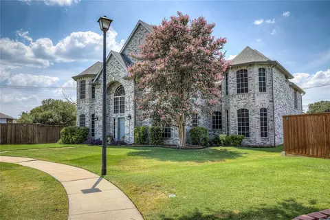 7217 Silverthorn Dr, Rowlett, TX 75089