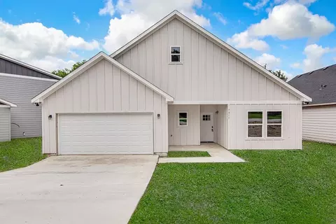 7813 Ella Young Dr, Fort Worth, TX 76135