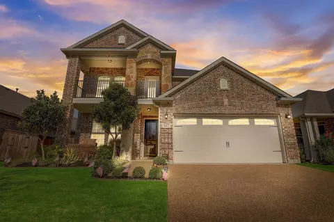 617 Wilmington Ln, Aubrey, TX 76227