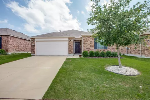 1528 Waggoner Dr, Aubrey, TX 76227