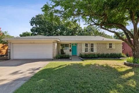 409 Wallace Dr, Crowley, TX 76036