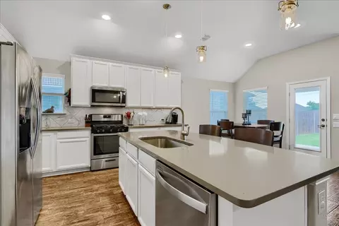 2820 Redbud Ln, Melissa, TX 75454