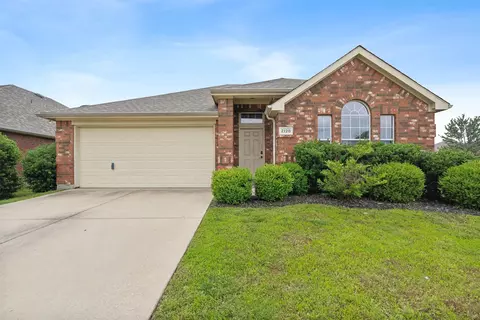 2120 Fresia Ln, Forney, TX 75126