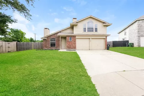 1300 Brookmeadow Ct, Arlington, TX 76018