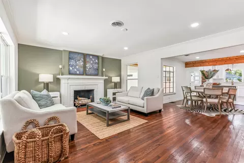 6362 Greenway Rd, Fort Worth, TX 76116