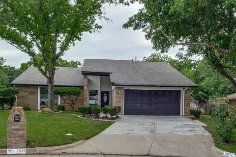 3511 Cotillion Dr, Arlington, TX 76017