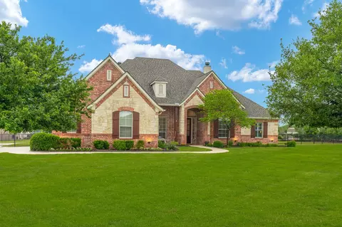 11201 Brook Green Ln, Haslet, TX 76052