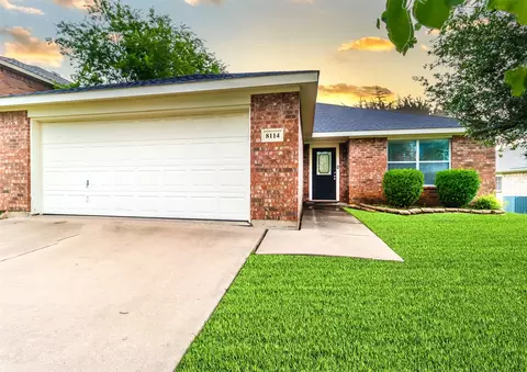 8114 Macgregor Dr, Arlington, TX 76002