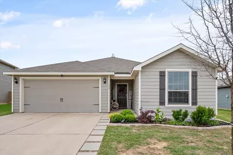 132 Austin Ave, Venus, TX 76084