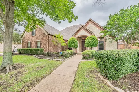 8113 Thornwood Dr, North Richland Hills, TX 76182