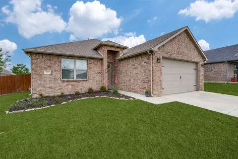 51 Kramer Ln, Sanger, TX 76266