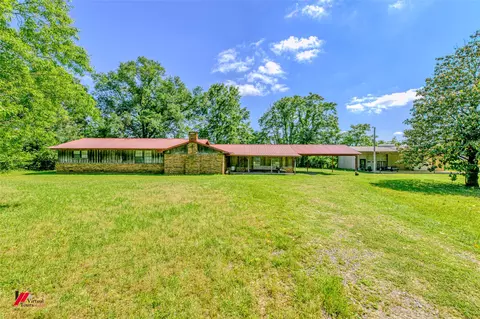 9049 Hosston Vivian Rd, Vivian, LA 71082
