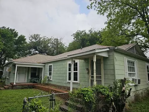 612 N Walnut St, Sherman, TX 75090