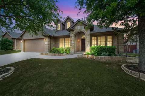 15732 Carlton Oaks Dr, Fort Worth, TX 76177