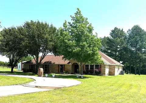 2601 N Friendship Rd, Sherman, TX 75092