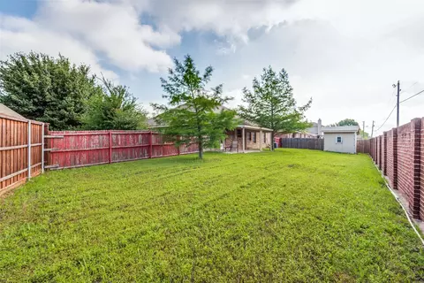 Exterior - 1320 Devine Dr, Lancaster, TX 75146 photo 2 of 2