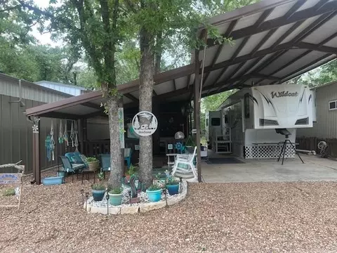 5704 Cattle Barn Ln, Granbury, TX 76049