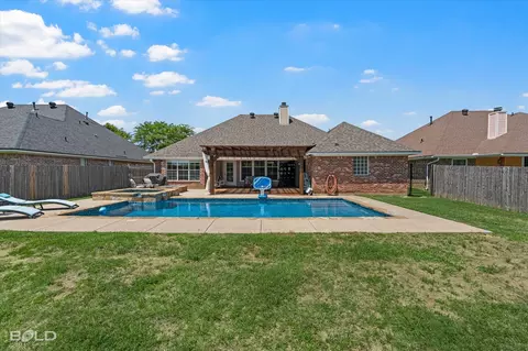 6016 Braeburn Ct, Bossier City, LA 71111