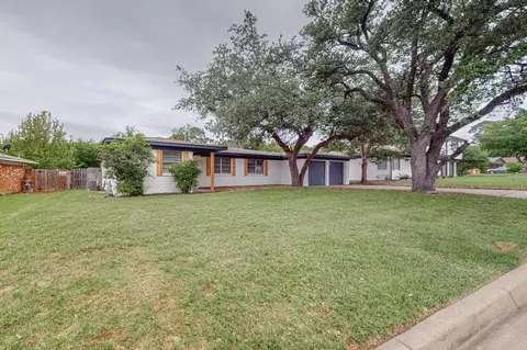 1736 Sheffield Pl, Fort Worth, TX 76112