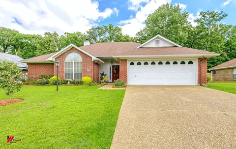 9861 Amblewood Ln, Shreveport, LA 71118