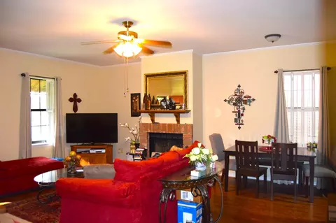 Living - 111 4th St, Minden, LA 71055 photo 3 of 4