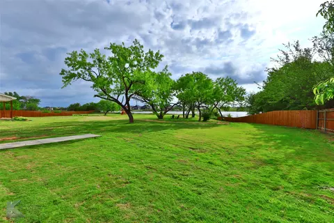 1645 Griffith Rd, Abilene, TX 79601 photo 2