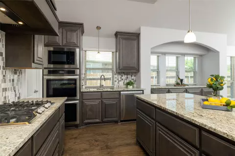 Kitchen - 3205 Deep Crest Dr, Keller, TX 76244 photo 3 of 6