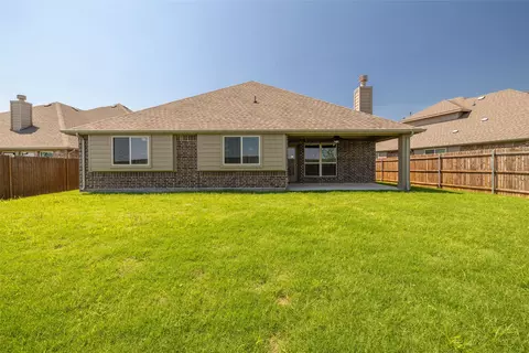 Exterior - 3205 Deep Crest Dr, Keller, TX 76244 photo 4 of 6