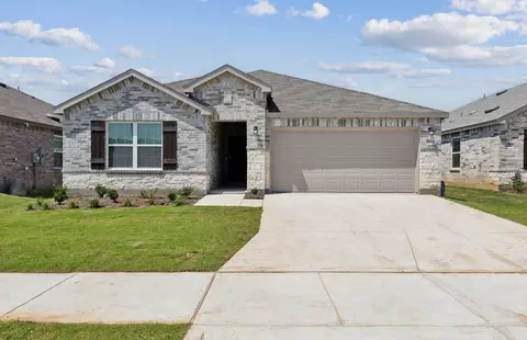 1804 Village Creek Ln, Denton, TX 76208