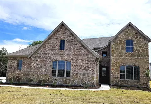417 Magnolia Ct, Trenton, TX 75490