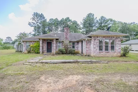 1108 Vesta Ave, Gladewater, TX 75647