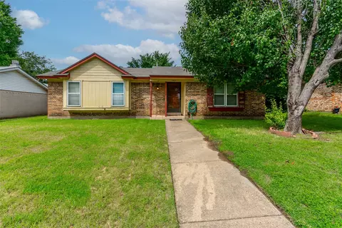 14421 Forestdale Ln, Farmers Branch, TX 75234
