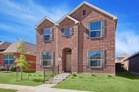 2345 Pyrite Dr, Aubrey, TX 76227